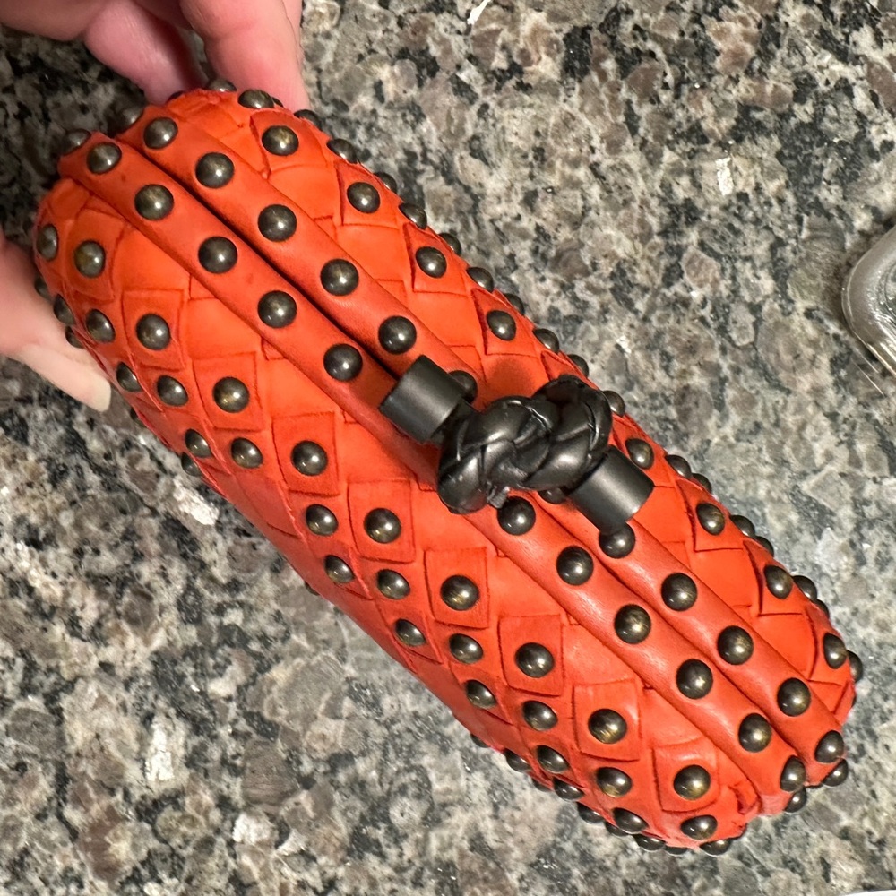 💎💎 HP 💎💎💎 Bottega Veneta Intrecciato Bruciato Knot Clutch - Picture 14 of 15